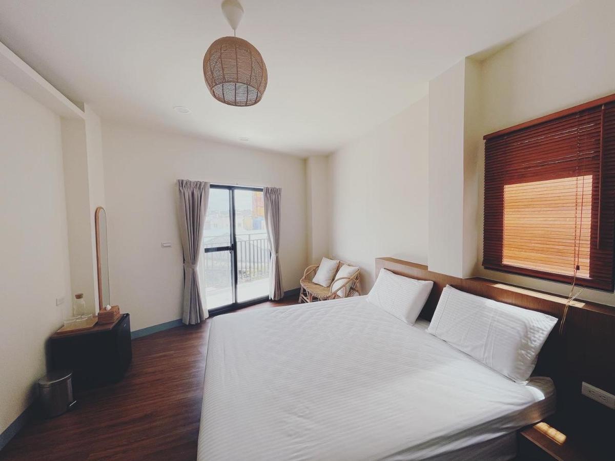 שייאו ליוקיו Lixia Hostel מראה חיצוני תמונה